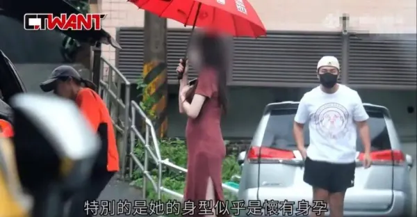 欧弟再当爸 前哭穷卖车养女 今豪车出行