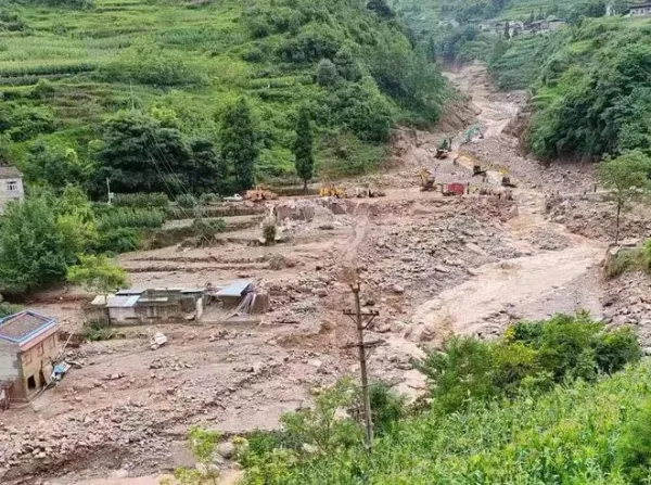 四川汉源县暴雨致30余名村民失联：当地曾组织转移，有人返家遇山洪