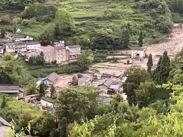 四川汉源县暴雨致30余名村民失联：当地曾组织转移，有人返家遇山洪